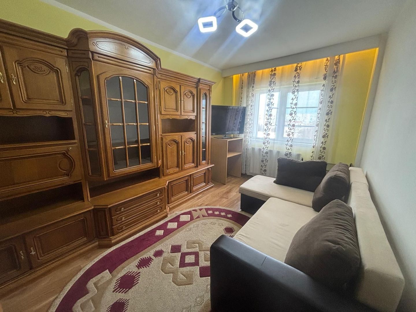 Spatios si aproape de centru si Iulius Mall - Poză 1