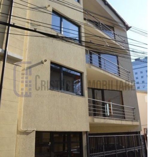 Vila P+3, suprafata utila 345 mp, aflata la 10 min. de P-ta Victoriei - Poză 14