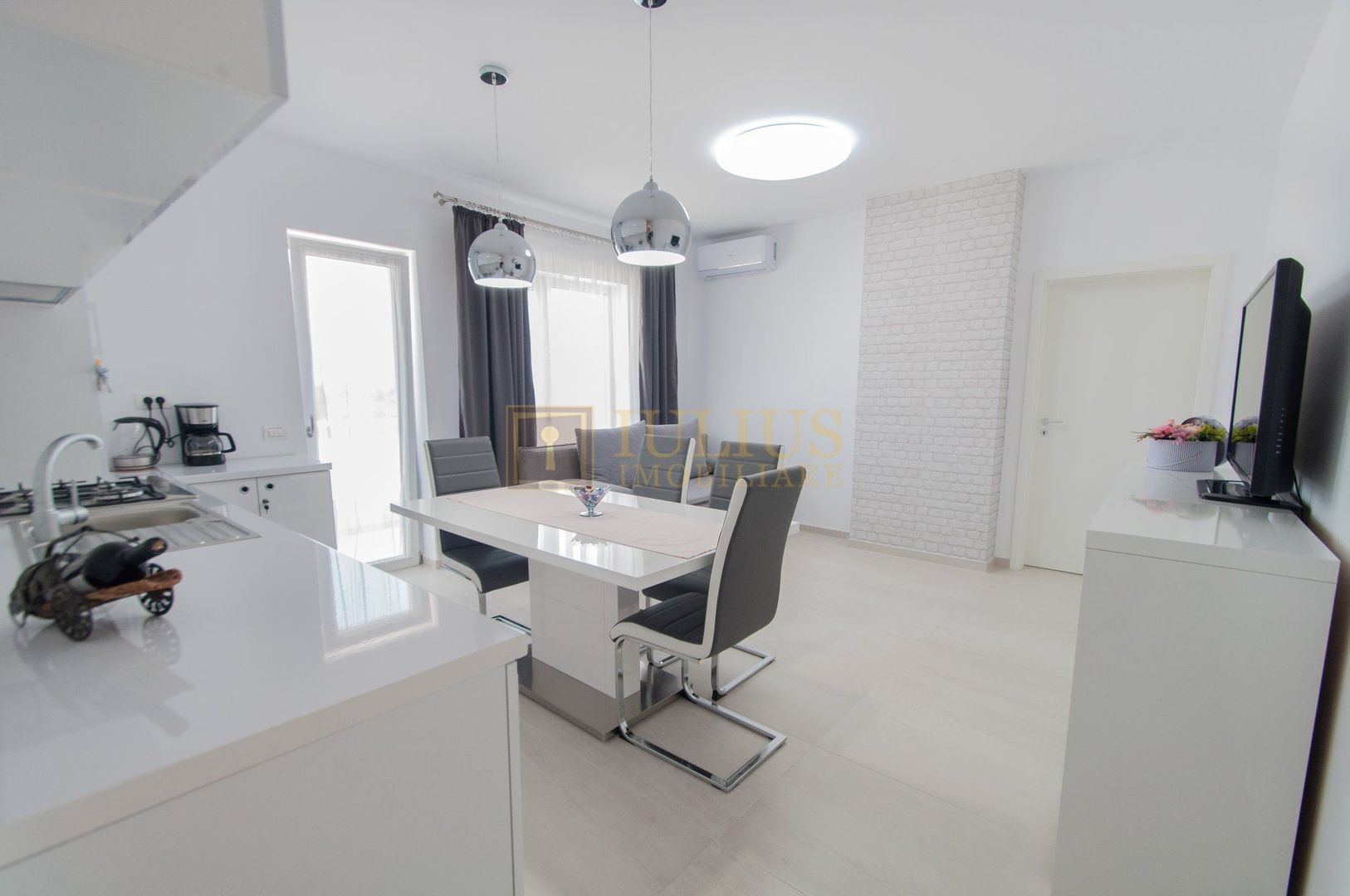 bloc nou, 2 camere, vedere panoramică, - Poză 3