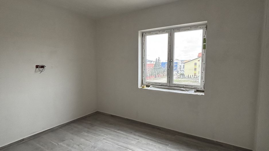 Apartament 2 camere ,zona Braytim - Poză 2