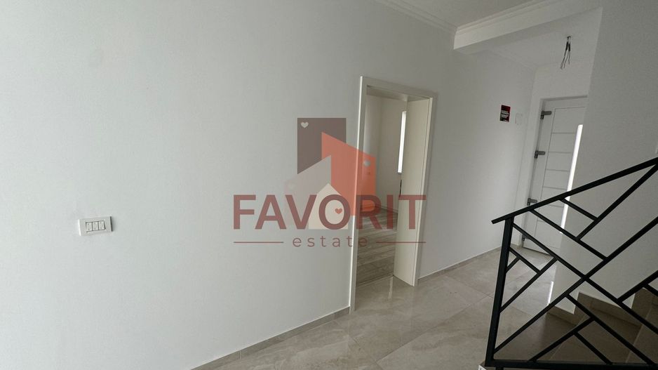 Finisaje la alegere. Vatra veche a satului. La asfalt - Poză 4