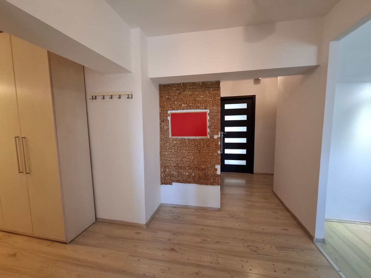 Apartament 3 Camere Decomandat, Renovat, Mobilat , Utilat  L355 - Poză 3