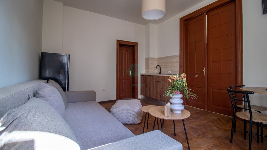 Vila interbelica AIRBNB "la cheie" - Poză 5