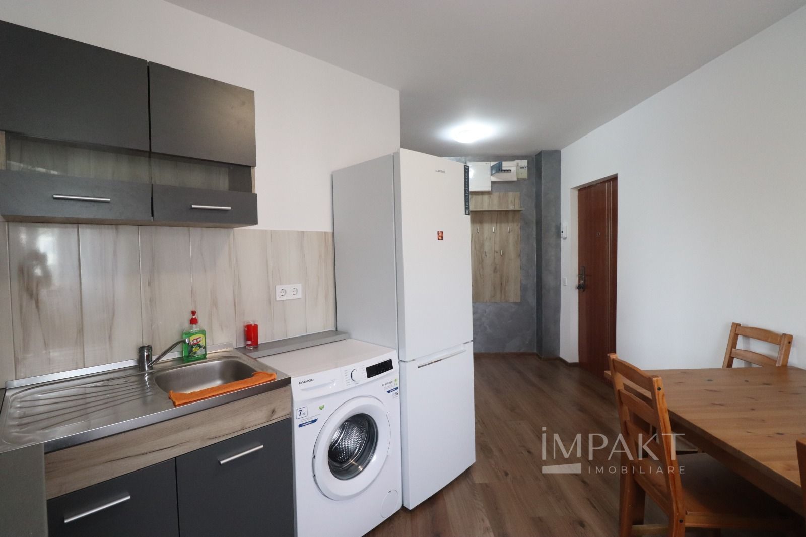 Apartament cu 2 camere, cu o priveliște deosebita,cartier Grigorescu! - Poză 3