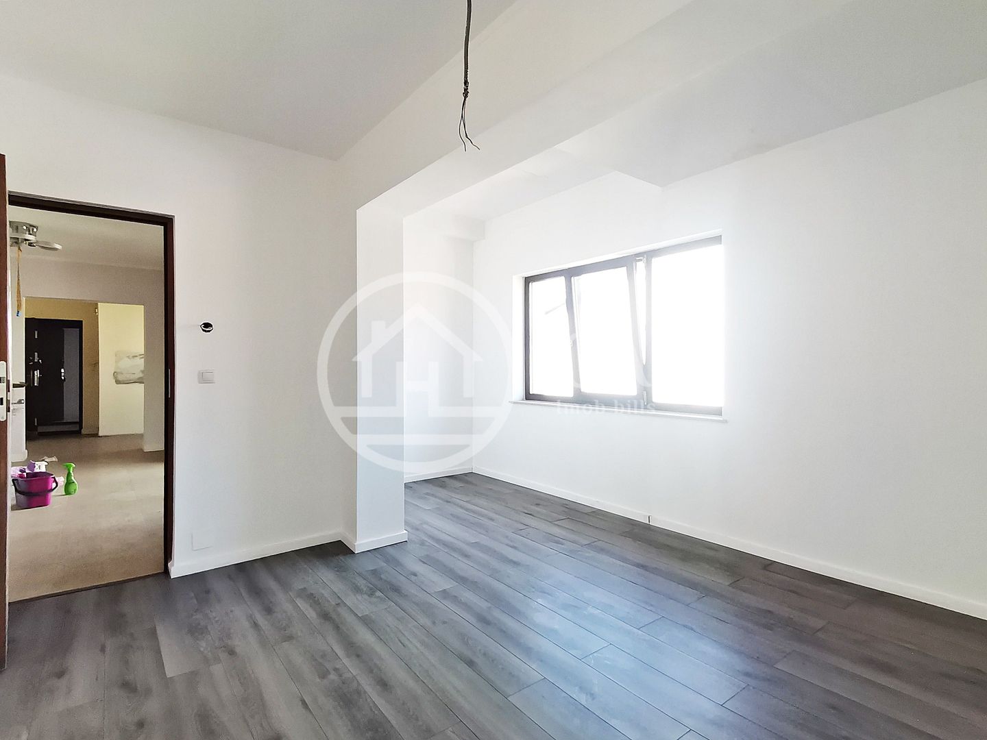 Casa de închiriat cu 7 camere în zona Dimitrie Cantemir, Oradea - Poză 1