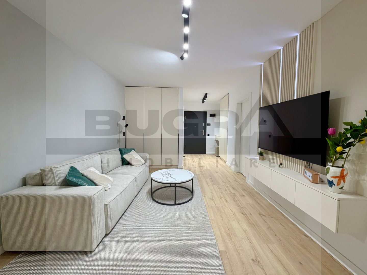 Apartament 2 camere, finisat, parcare, zona Elite - Poză 1