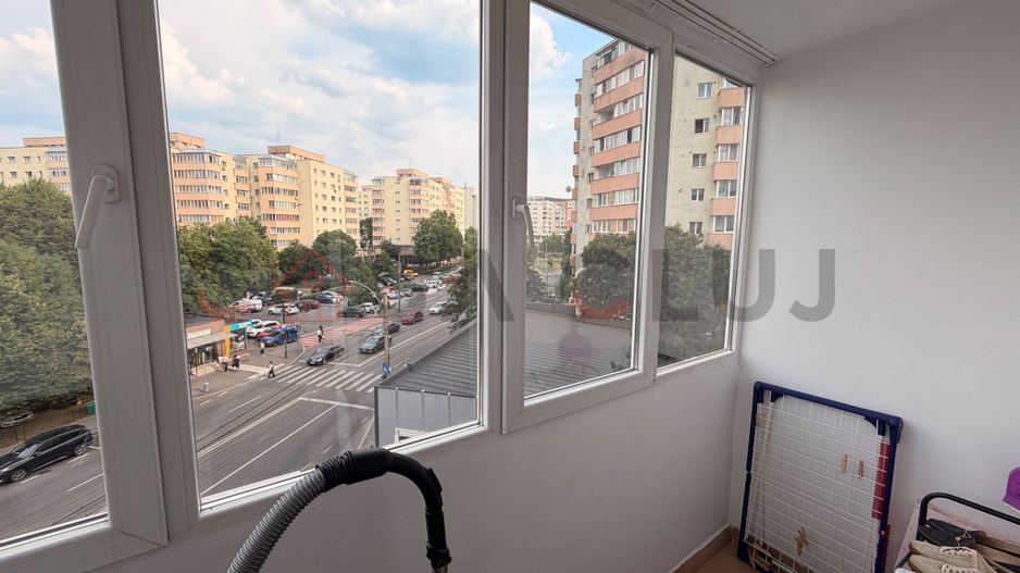 2 camere decomandate, etaj intermediar, la cheie - Poză 8