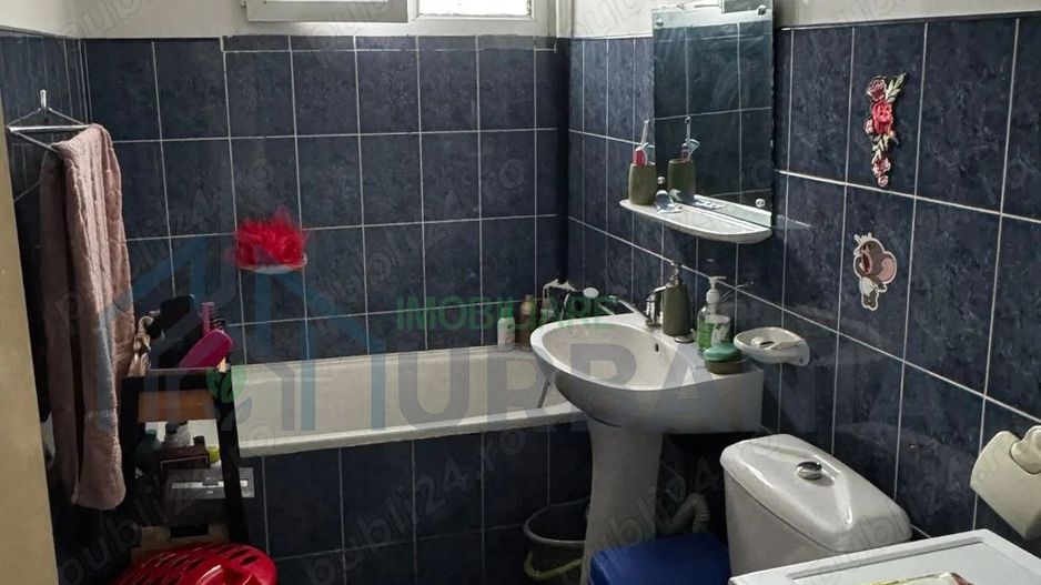 Apartament 3 camere, zona Podu Ros, proximitate Palas - Poză 1