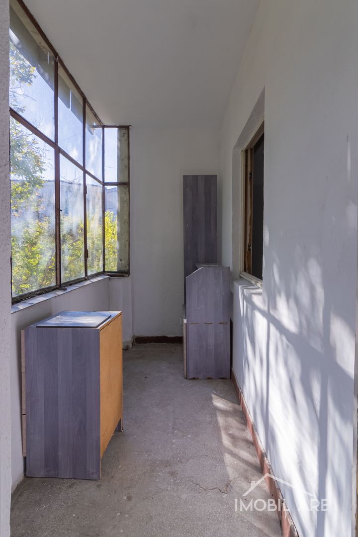 Apartament cu 4 camere - Poză 10