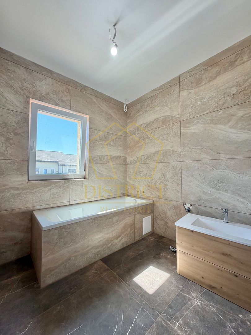 Duplex cu 5 camere si 2 bai, 470 mp teren si 115 mp utili in Ghiroda. - Poză 24