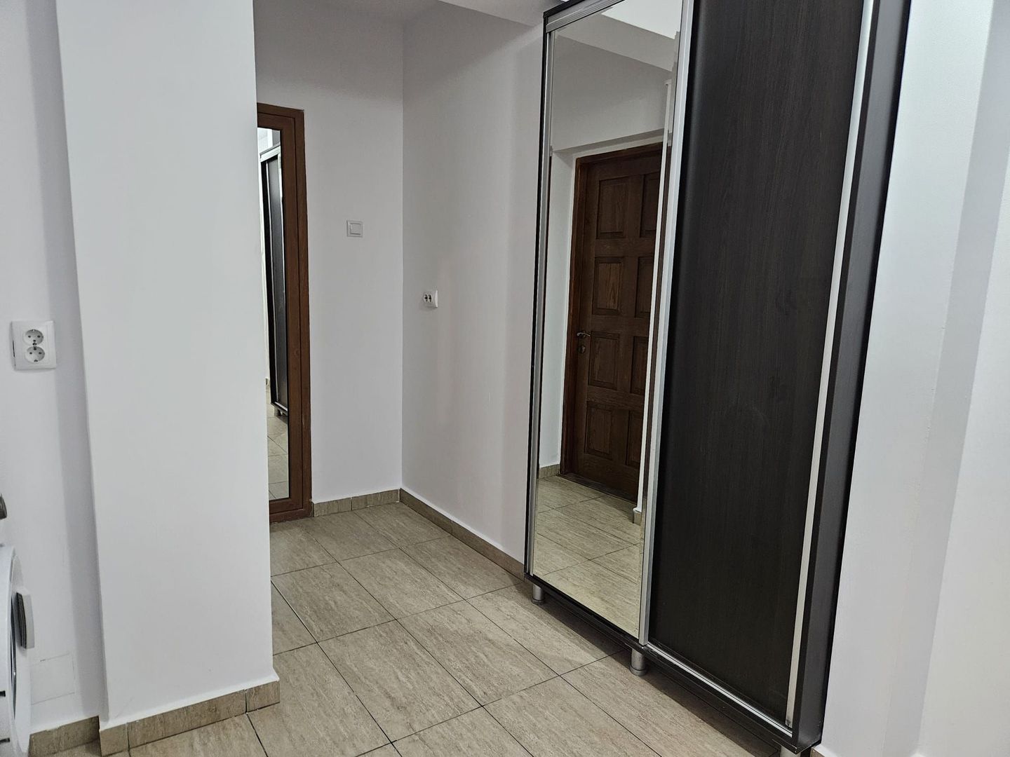 Inchiriere apartament 2 camere, Exercitiu, stradal - Poză 3
