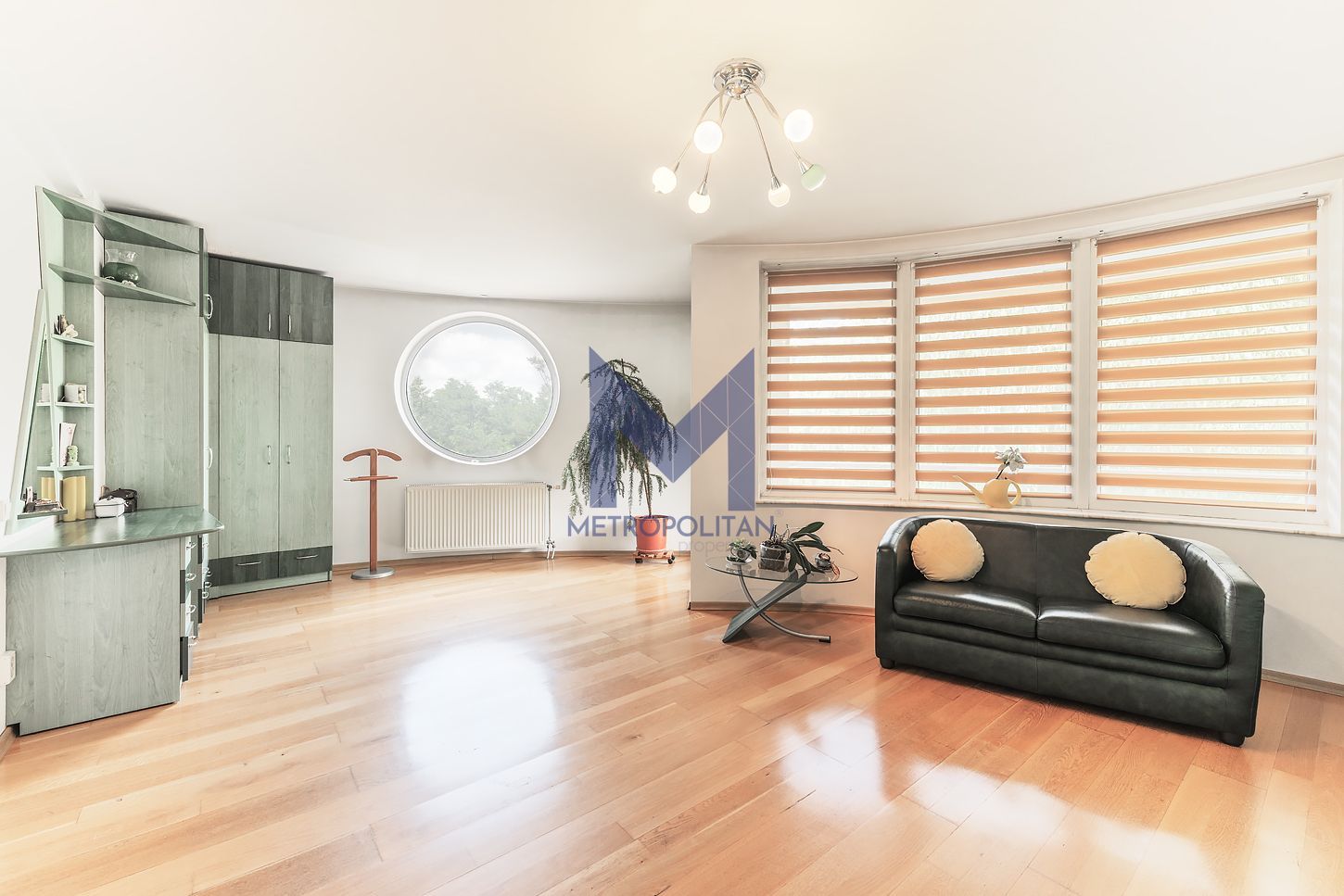 Vilă cu 1.350 mp teren în mijlocul orașului Grădina Botanică - Poză 13