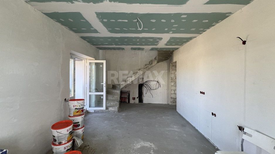 Duplex Modern în Ghidighici – 4 Camere, 96 m², 6 Ari, la 10 Minute de Chișinău - Poză 11