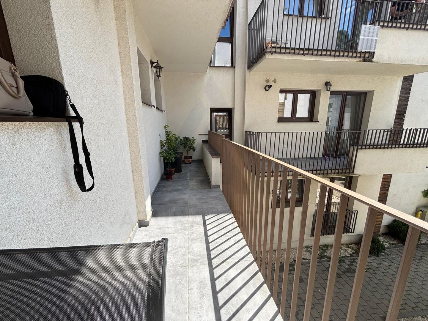 Apartament impecabil 69,5mp 3 camere  2 băi etaj 1 cu loc de parcare - Poză 25