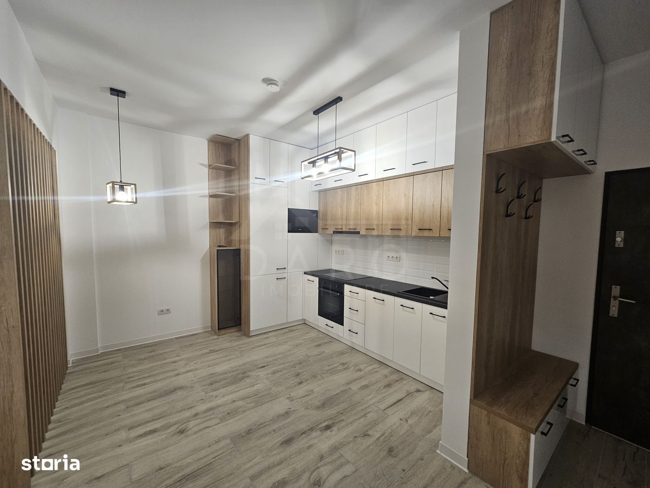 Apartament modern de închiriat, ultracentral – finisaje premium - Poză 1