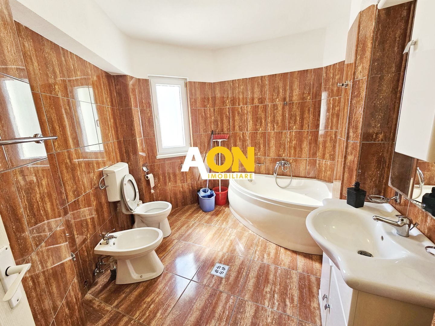 1/2 Duplex, format din 3 apartamente, 294 mp utili, ultracentral - Poză 8