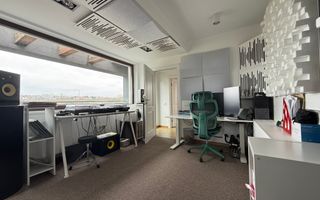 Casa insiruita deosebita cu 5 camere in cartierul Sopor - Poză 16