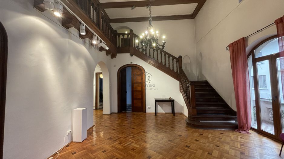 VILA SUPERBA LA INCHIRIERE PRETABILA CA SPATIU DE BIROU SAU REZIDENTA - Poză 11