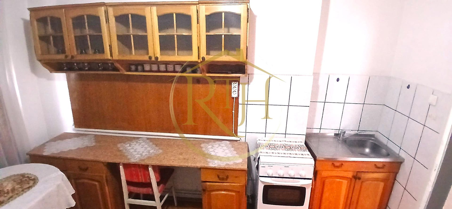 Oferim spre închiriere un apartament cu 2 camere la o vilă în Calea Șagului! - Poză 11