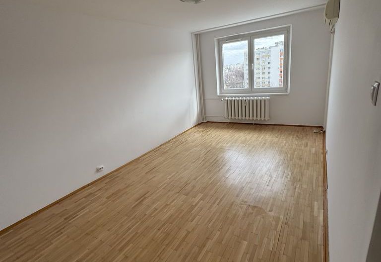 Drumul Taberei, 3 camere decomandat, renovat, etaj 6/8, vedere, sud - Poză 4