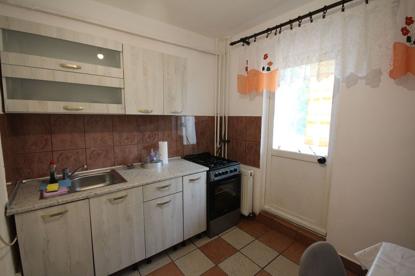 Decomandat in zona Girocului - Poză 2
