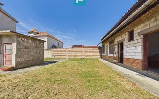 Casă cu 4 camere în Bujac - Poză 13