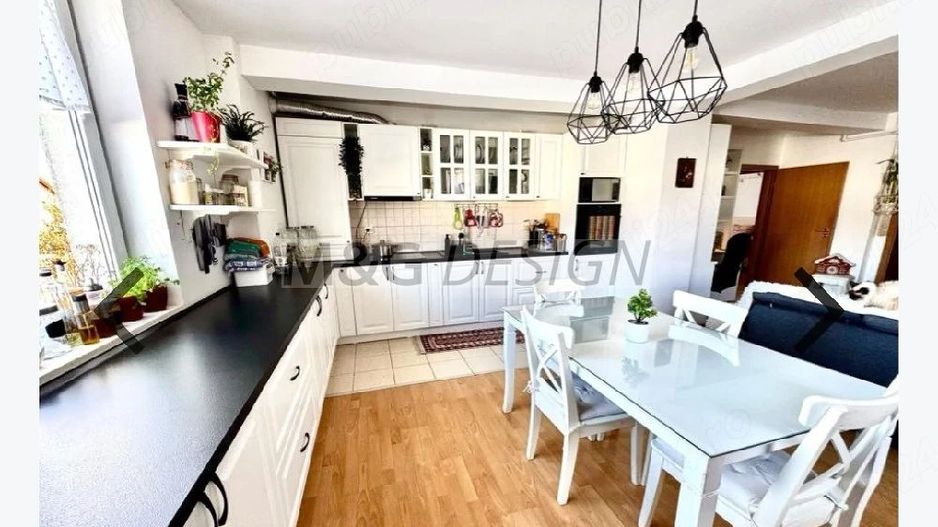 Apartament cu 3 camere în Dumbrăvița - Poză 2