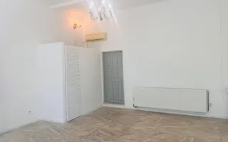 Spatiu stradal, central, cu vad comercial si vizibilitate excelenta - Poză 18