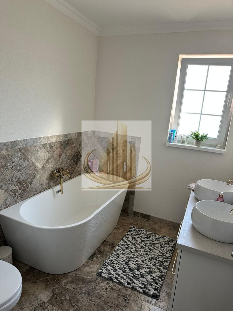 Casa in stil mediteranean, ultrafinisată 5 camere, 3 bai + curte. - Poză 27