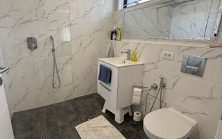 Giroc Central | Casă renovată 2025 | Teren până la 2000 mp | Locație excelentă - Poză 25