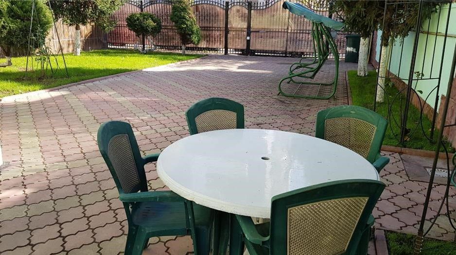 Vila spatioasa Bucurestii Noi | 2 Cocoși - Poză 2