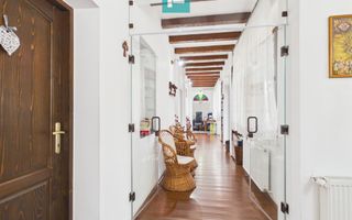 Casă rustică deosebită cu 1450 mp teren - Poză 4