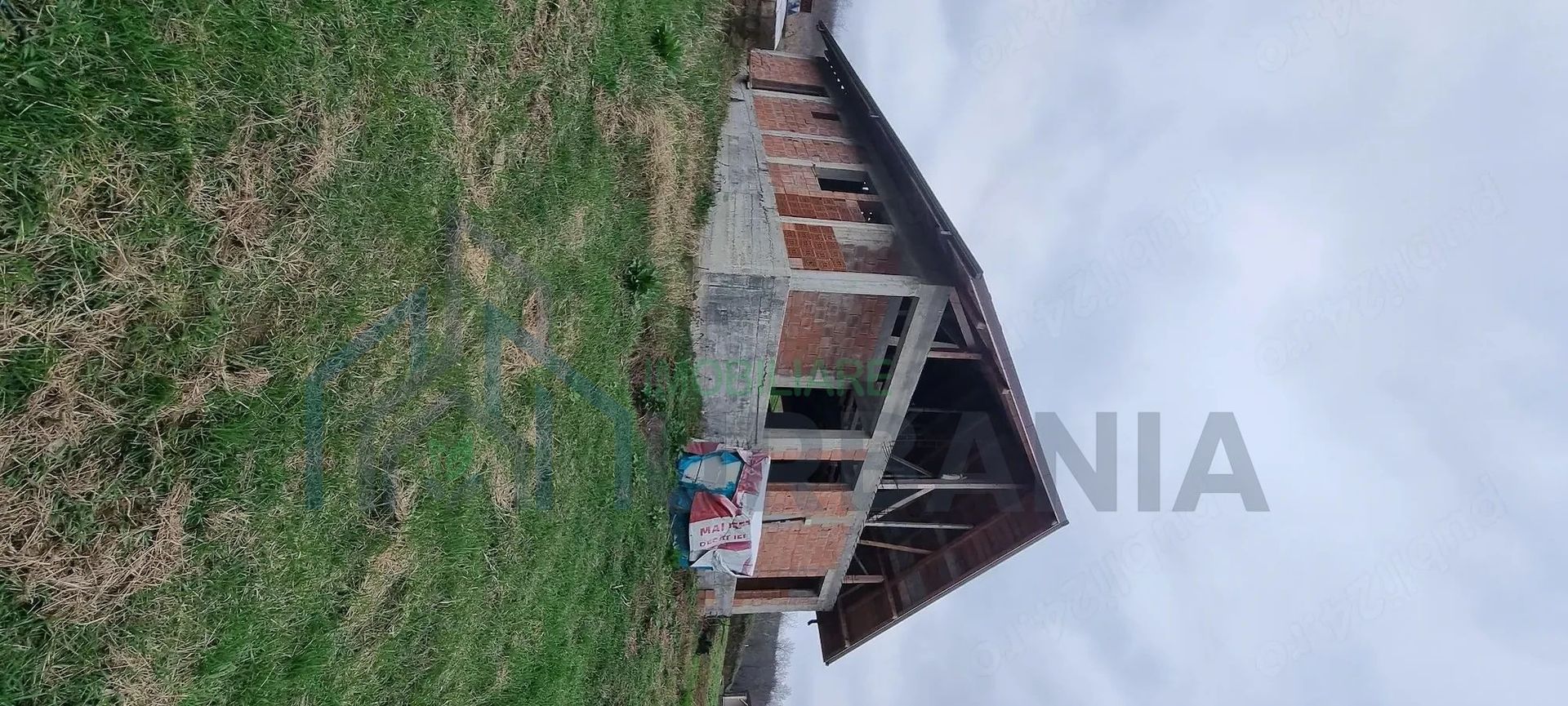 Casă la roșu, 130 mp, comuna Golăiești, județul Iași - Poză 1