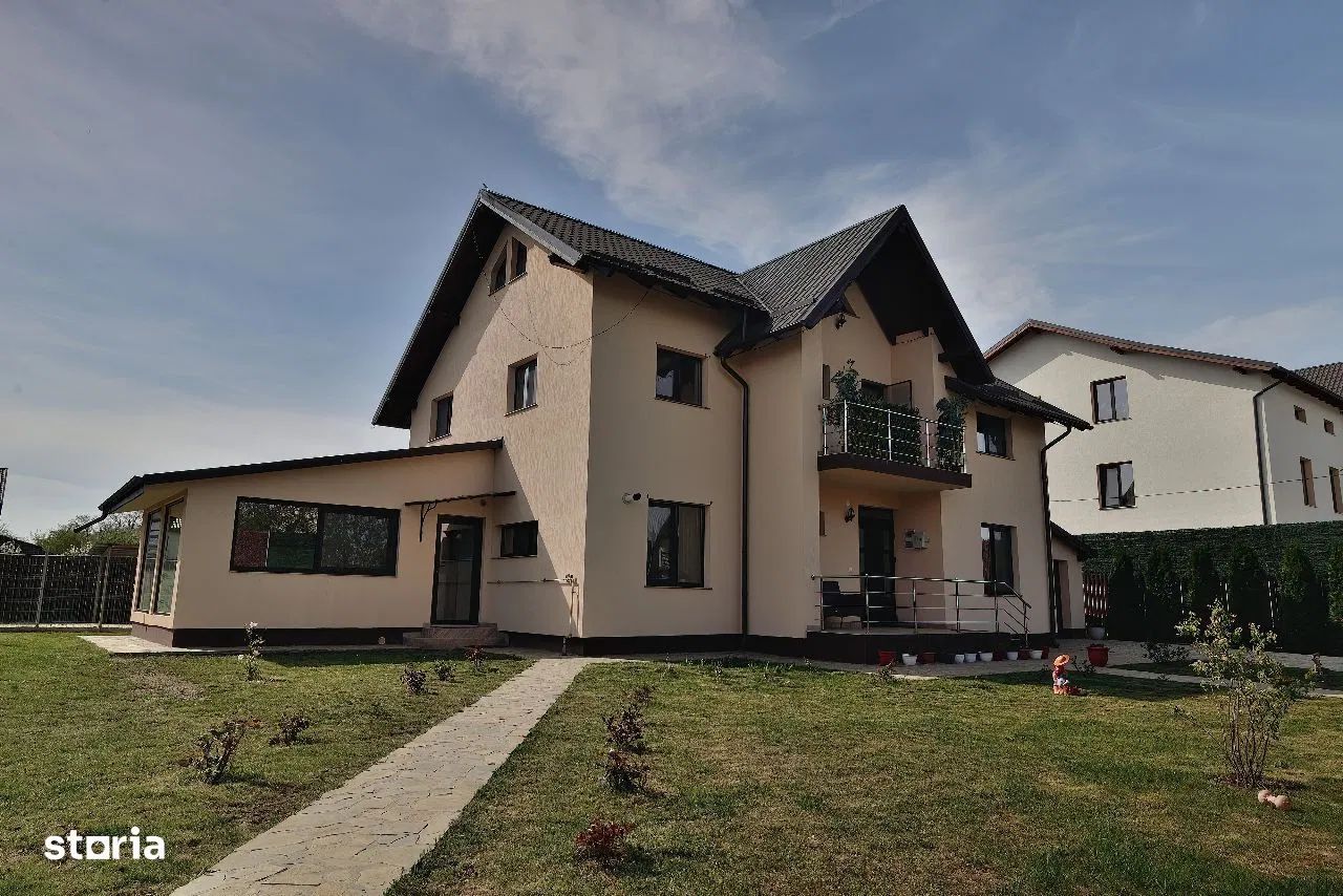 Casa individuala 7 camere Targu Neamt - Poză 2