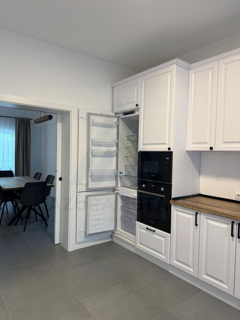 Casa individuala 114 utili 4 camere 2 bai si curte 215 mp in Selimbar - Poză 4
