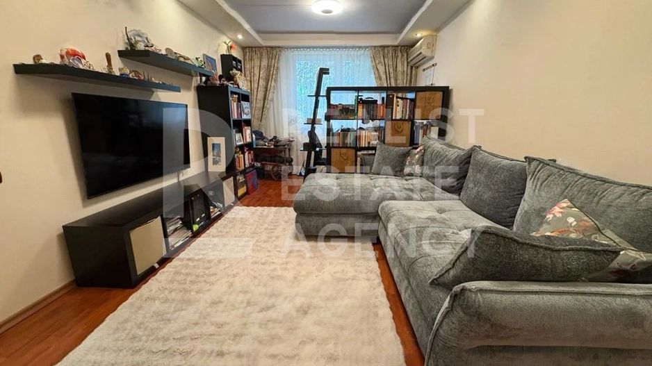 Vând apartament 3 camere decomandat, bloc 1984, zona Dristor,București - Poză 4