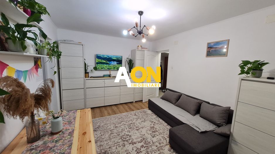 Apartament 3 Camere, 49,5 mp, Etaj 3, Zona Cetate - Poză 1
