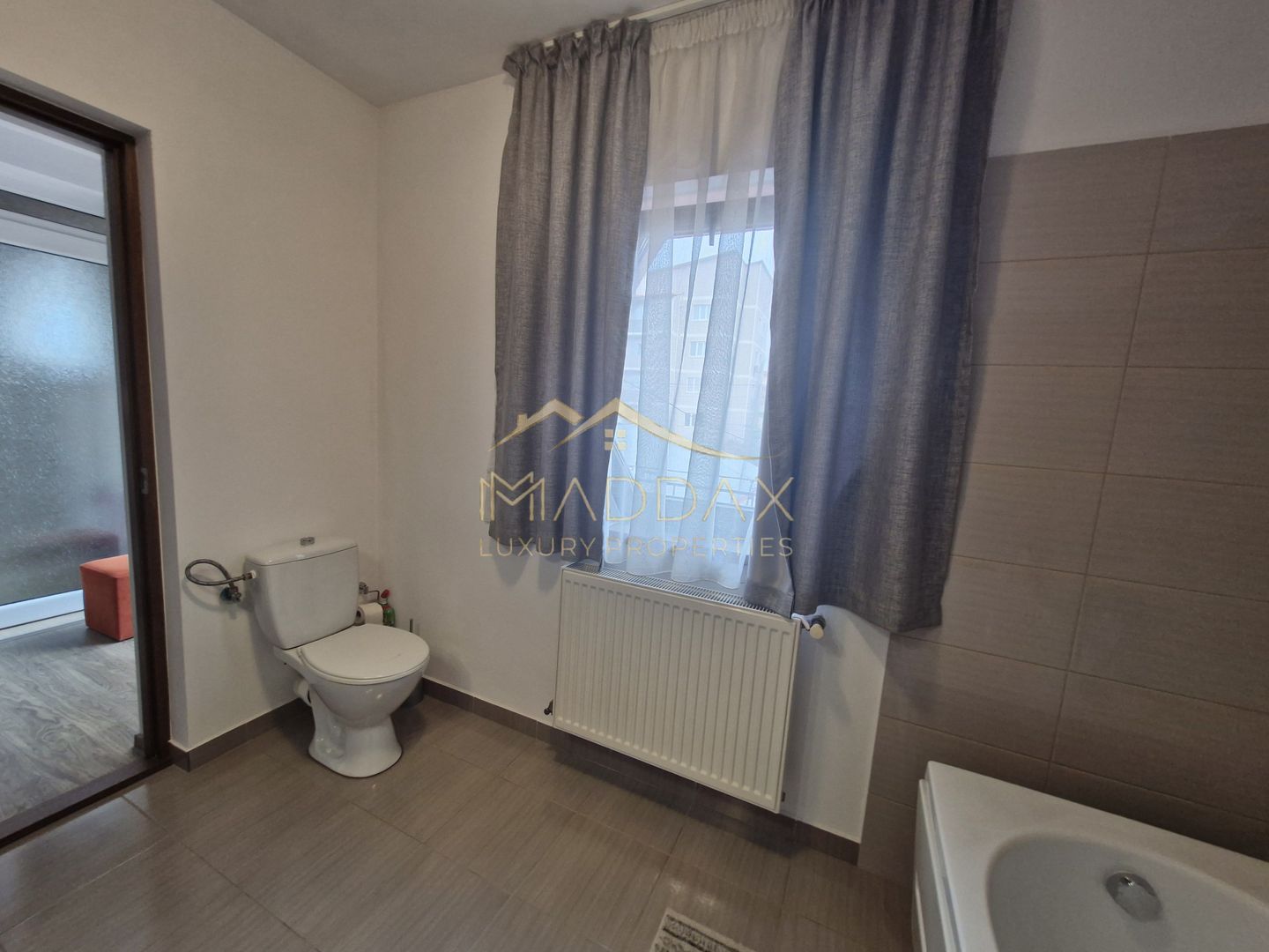 Vilă *5 camere // Cartier Ion Creangă // Sector 2 - Poză 29
