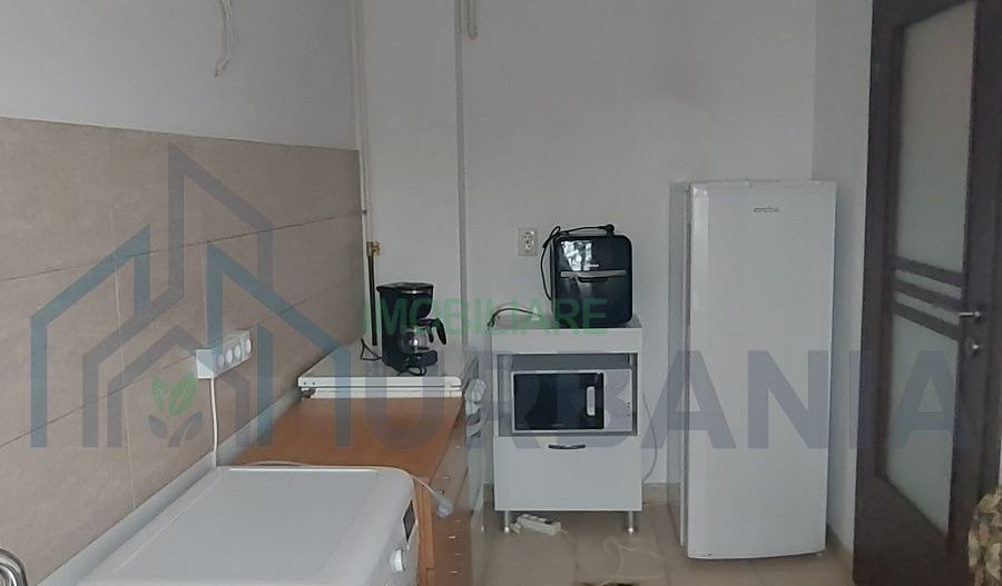 Închiriez apartament cu o camera Podul de Fier - Poză 6
