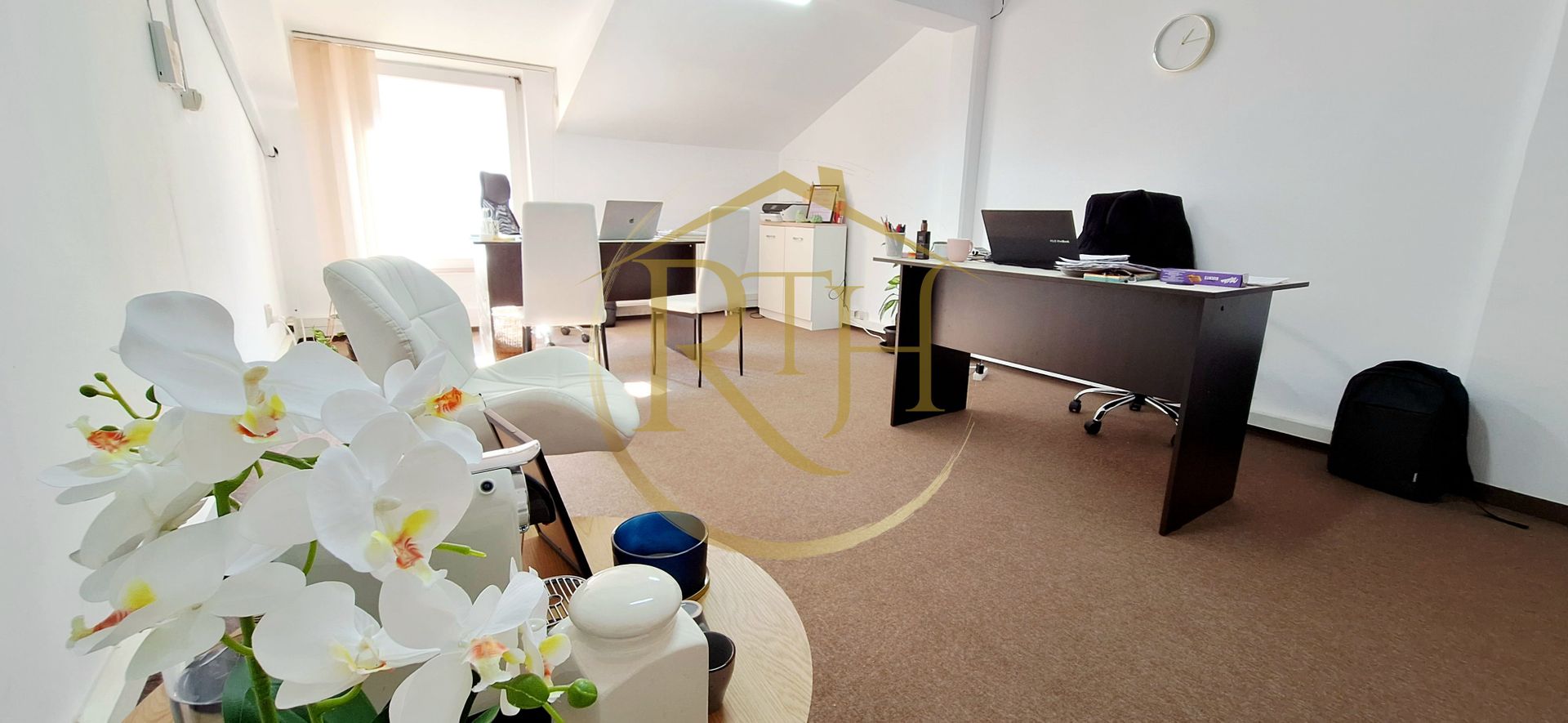 Oferim spre inchiriere spatii pentru birouri, zona Soarelui, parcare privata - Poză 1