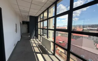 Cladire de birouri cu  spatii vitrate generoase in Zorilor. - Poză 19