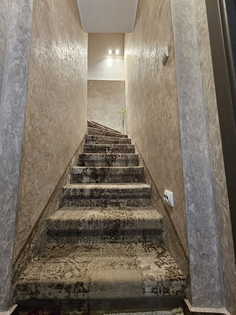 Casa renovata complet – zona Mall – - Poză 15