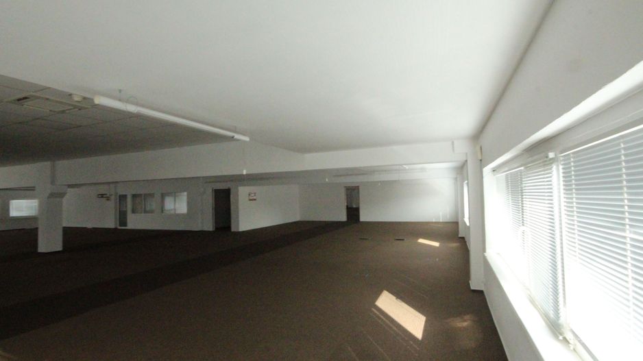 Spatii birouri/servicii - Poză 58