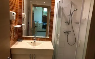 Apartament 2 camere Vitan-Barzesti / Centrala proprie - Poză 11