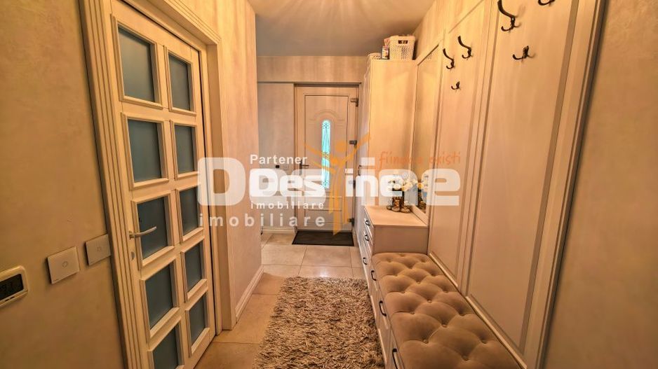Duplex modern cu design britanic 7 camere D+P+1+M 160 mp - Poză 18