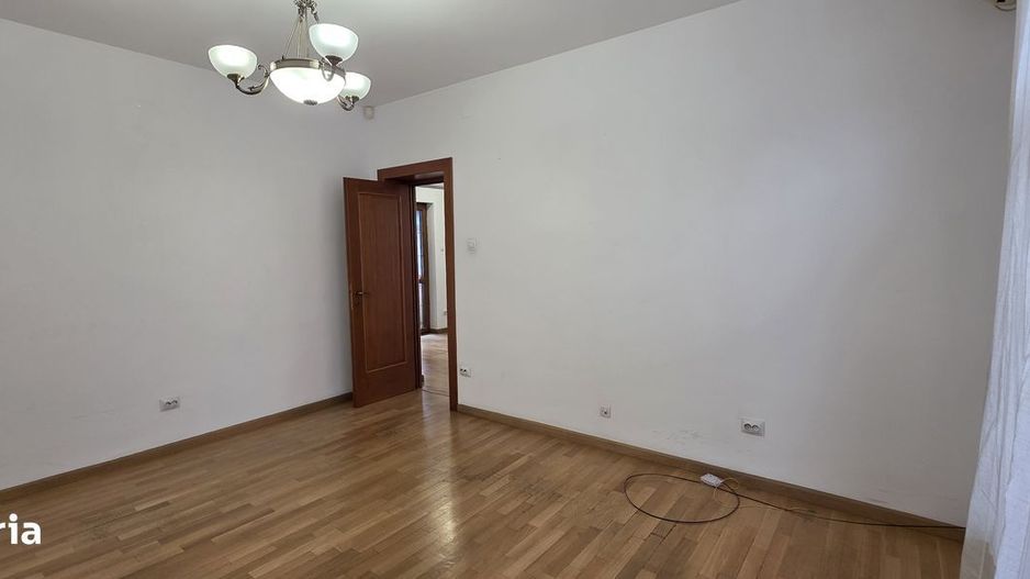 Vila 150mp utili, zona centrala si linistita, ideal birou sau locuinta - Poză 8