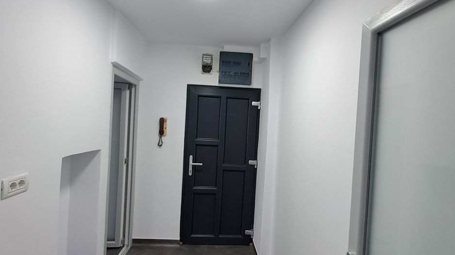 Spatiu Comercial pretabil cabinet medical Cetatii-Torontalului - Poză 7