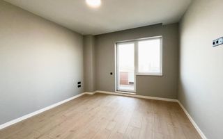 Penthouse cu 3 camere LA CHEIE, cu terase de 200mpu, zona Calea Surii Mici - Poză 9