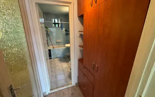 Etaj 2. Centrala proprie. La 400 m de Opera. Disponibil imediat. - Poză 12