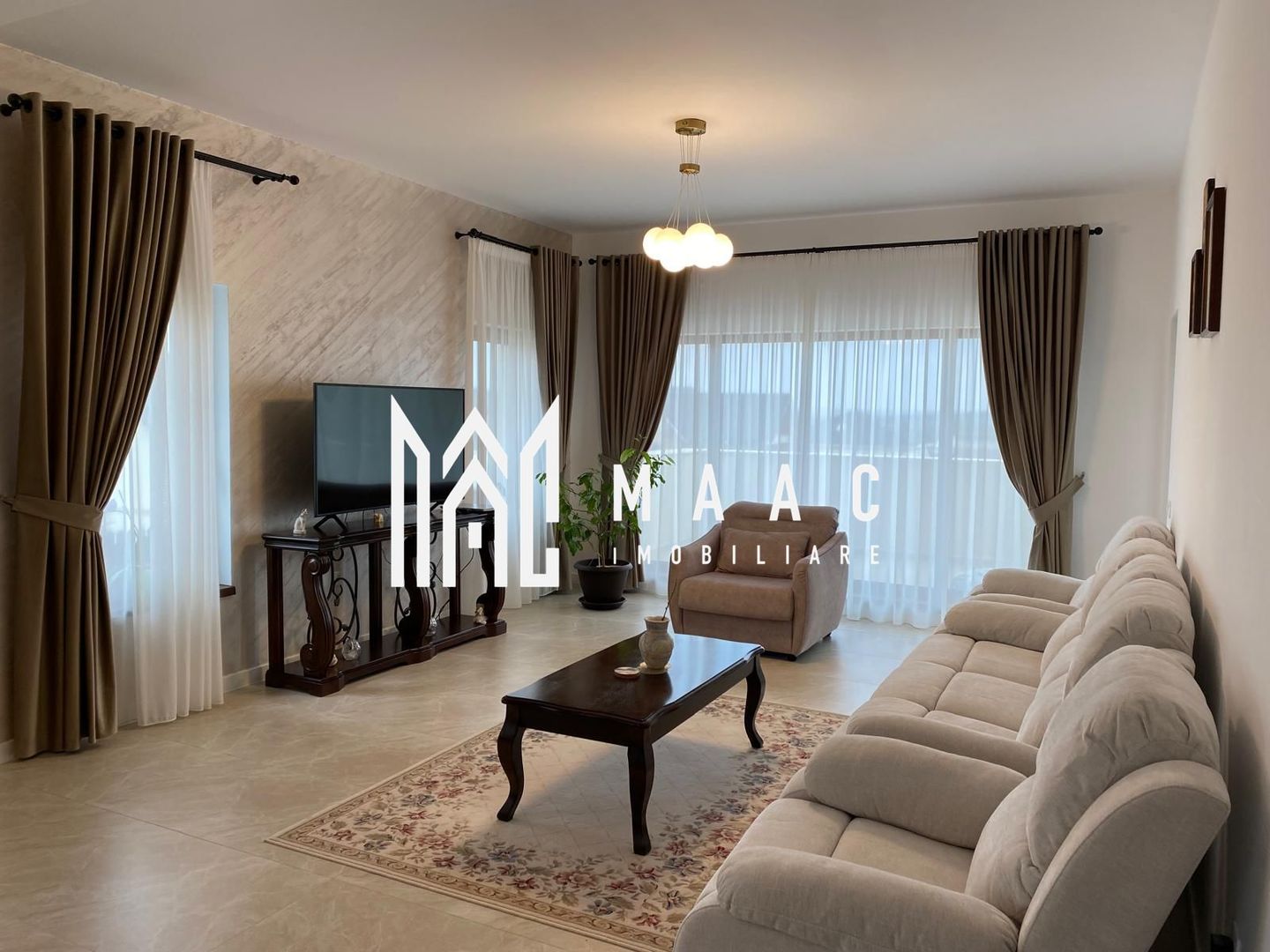 Casa individuala | 5 camere | 200 MPU | Garaj | Cisnadie - Poză 1